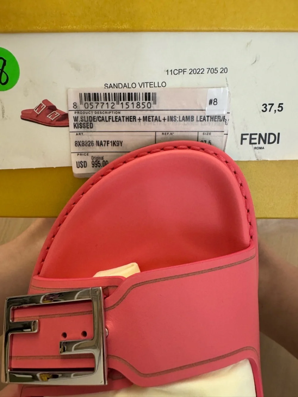 Fendi Feel logo-buckle sandals - Picture 11 of 11